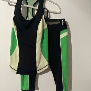 Lululemon Black and Green performance tank top with capri bottoms Activewear